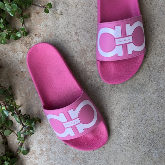 salvatore ferragamo pink slides